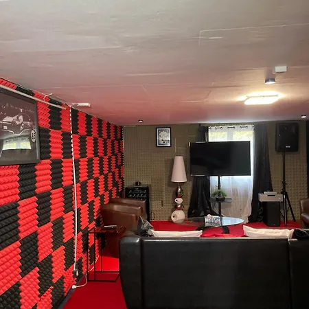 アパート Private -10 Min From Le Mans Circuit